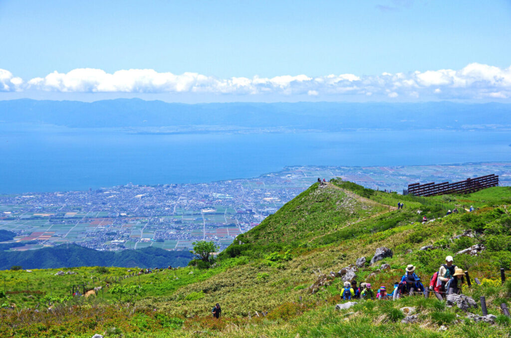 この秋【日本100名山の一つ　伊吹山】の絶景ドライブ＆ウォーランド風鈴祭りが本当におススメです！